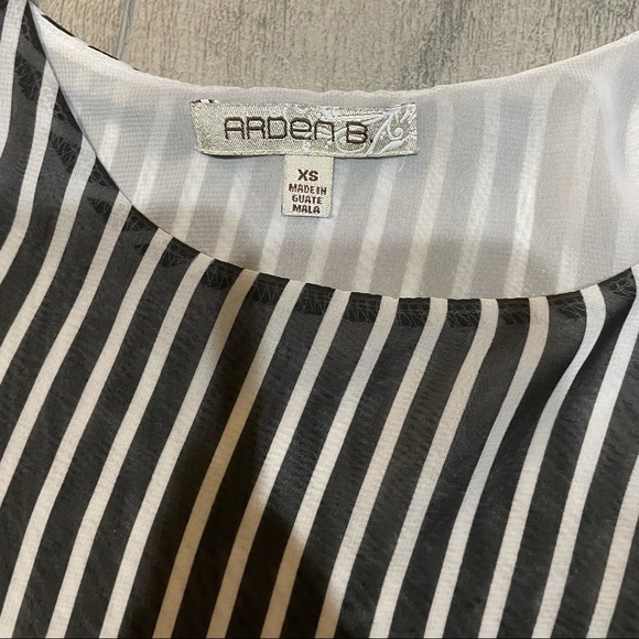 Arden B flowy crop top - Picture 5 of 6